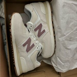 New Balance 574 Cream/Pink
